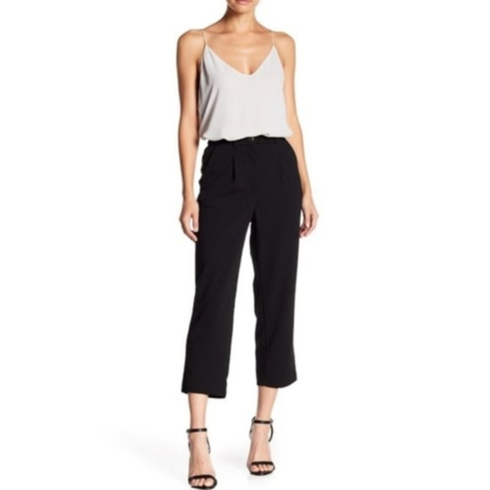 Good luck Gem black pleated crop pant